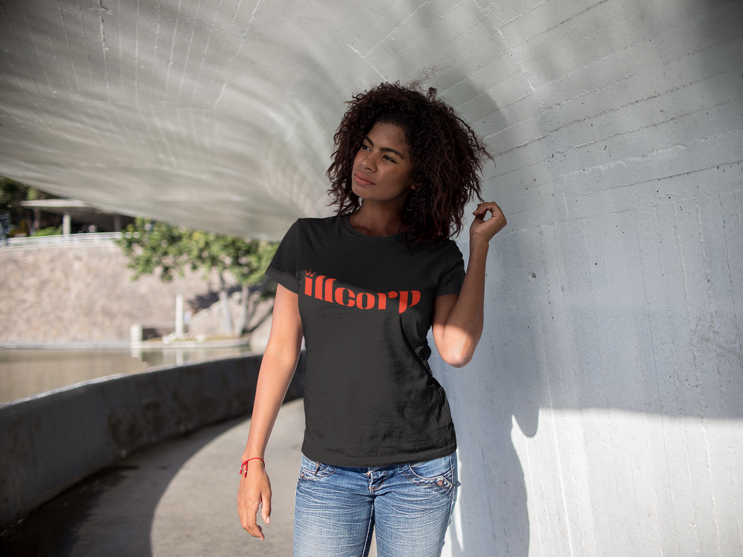 Ladies Illcorp Logo T-shirt - Red Letters